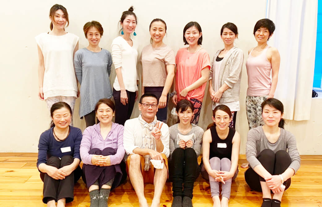 内田先生を囲んでの集合写真