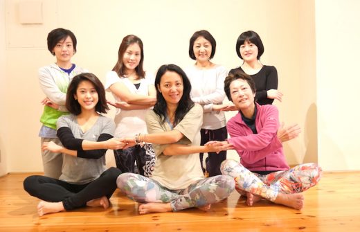 福田真理先生によるアーユルヴェーダヨガ5日間実践プログラム集合写真