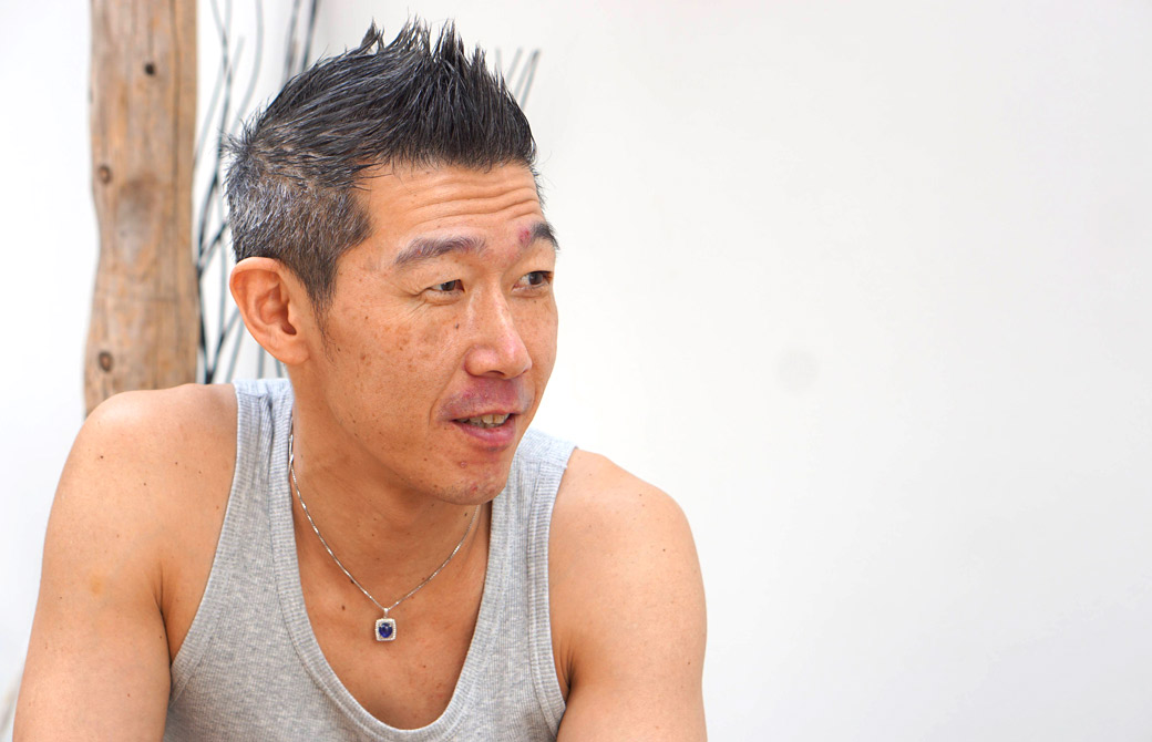 笑顔でお話する中島正明先生