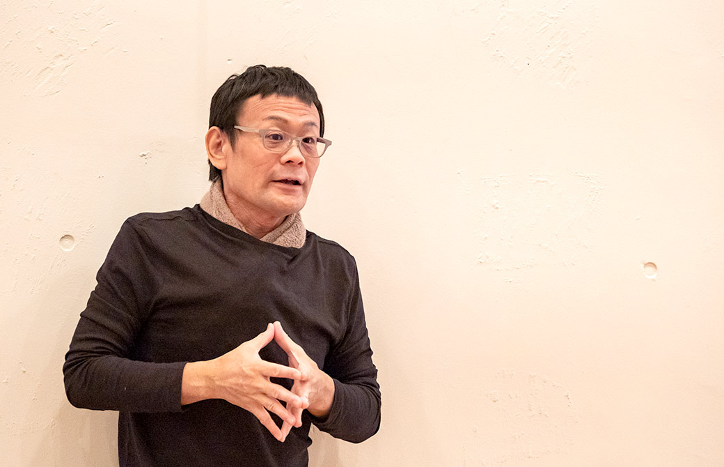 内田かつのり先生が怪我をしない、させない講座でお話している様子