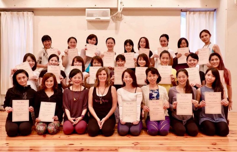 マタニティヨガ・産後ヨガ1日集中講座集合写真