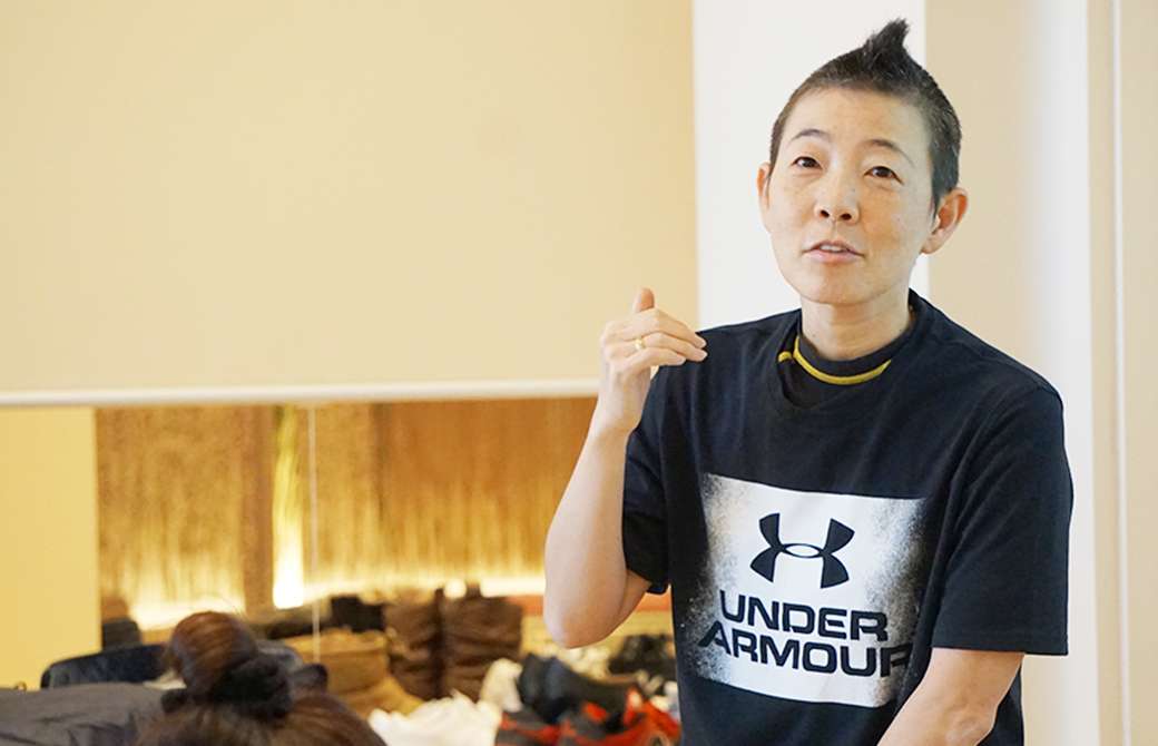 産婦人科医高尾美穂先生が骨盤底筋について解説している