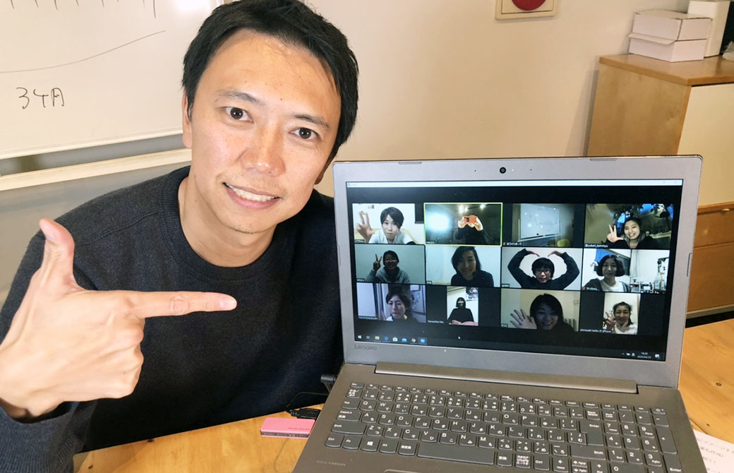 ヨガビジネス講座受講生との集合写真