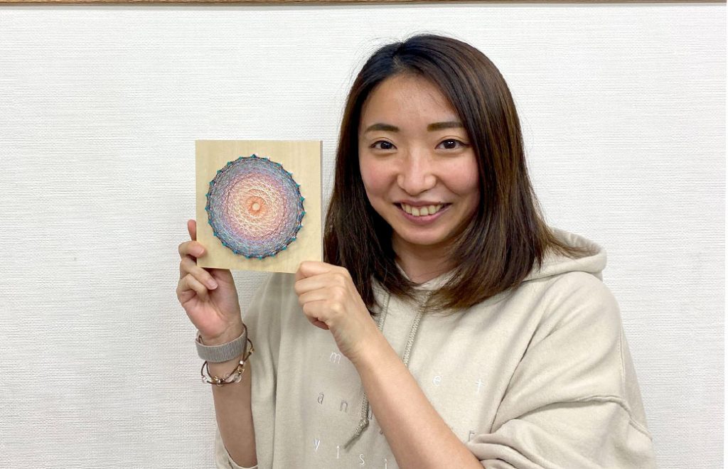糸かけした作品と一緒に