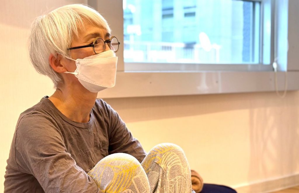 笑顔で話す中井まゆみ先生