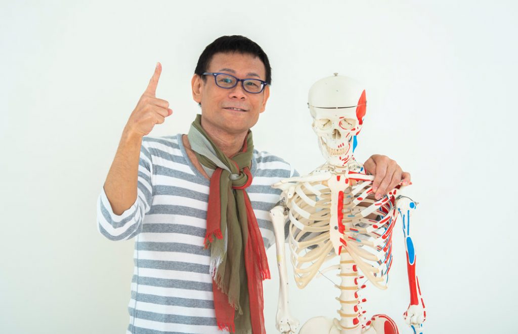 内田かつのり先生と骨
