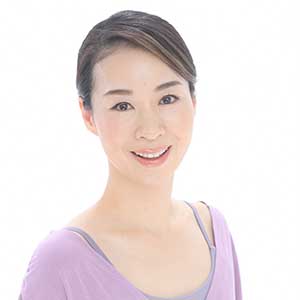 顔ヨガ講師　稲垣良子